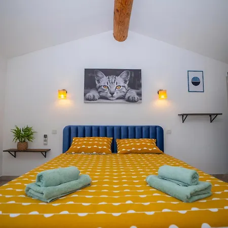 Moderne, Calme & Piscine Сasa de vacaciones *