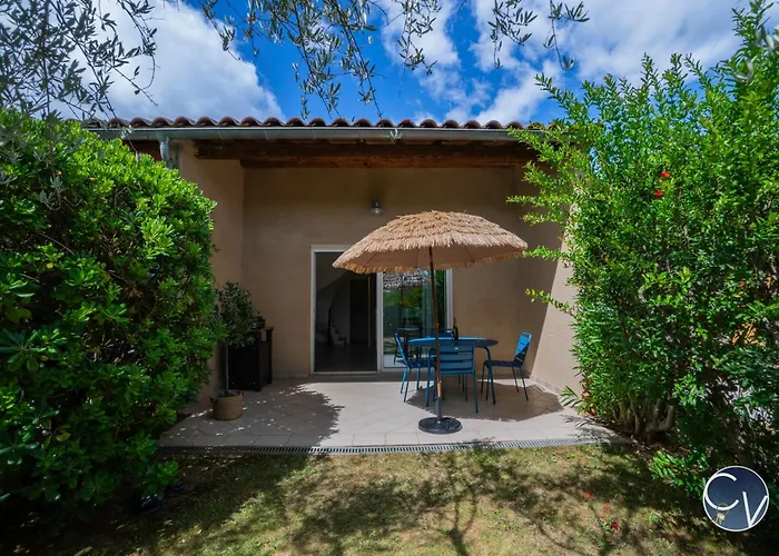 Nyaraló Moderne, Calme & Piscine